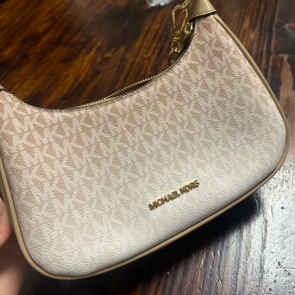 Michael Kors Camel Medium Cora Shoulder Bag